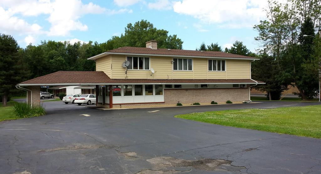Budget Inn Fairport Exterior foto